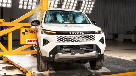 toyota-hilux-2026-australian-ncap 3.jpg