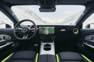 Mercedes-Benz CLA 4.jpg