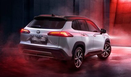 Corolla-Cross-HEV-GR-Sport-Gallery-005.jpg