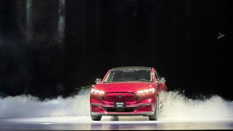 Ford Mustang Mach E (5).jpg