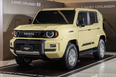Toyota Land Cruiser FJ LEGENDARY.jpg