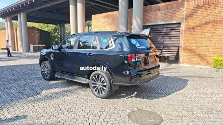 Ford Everest 2026 -4.jpg