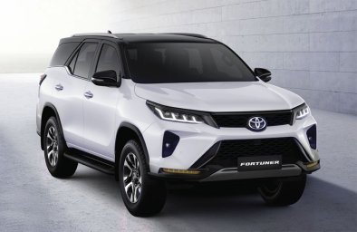 Toyota-Fortuner-Laos-1.jpg