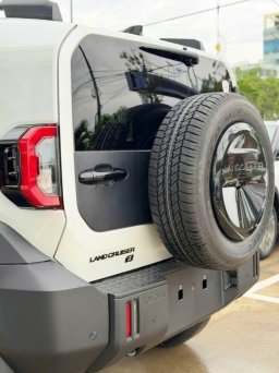 Toyota Land Cruiser FJ 2026 -a12.jpg